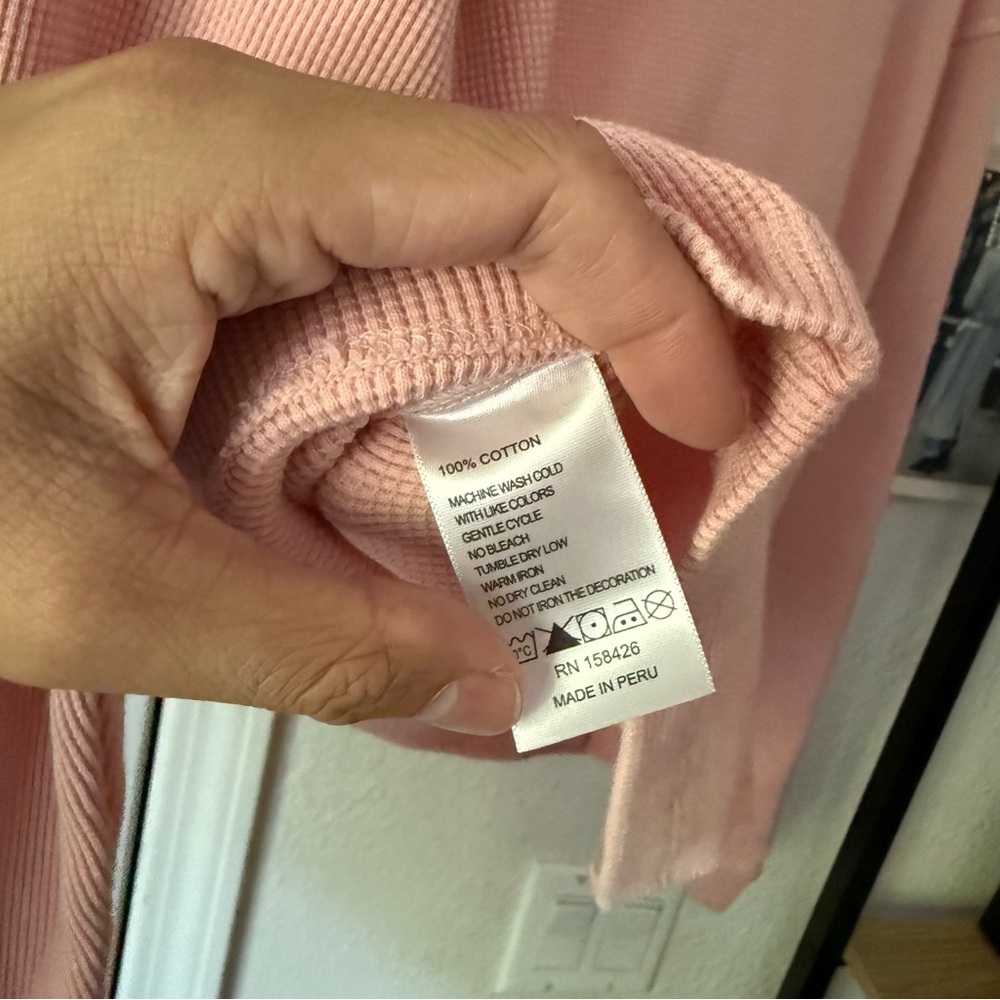 LEALLO light pink cotton waffle thermal knit boxy cropped long sleeve hoodie top - Picture 7 of 7